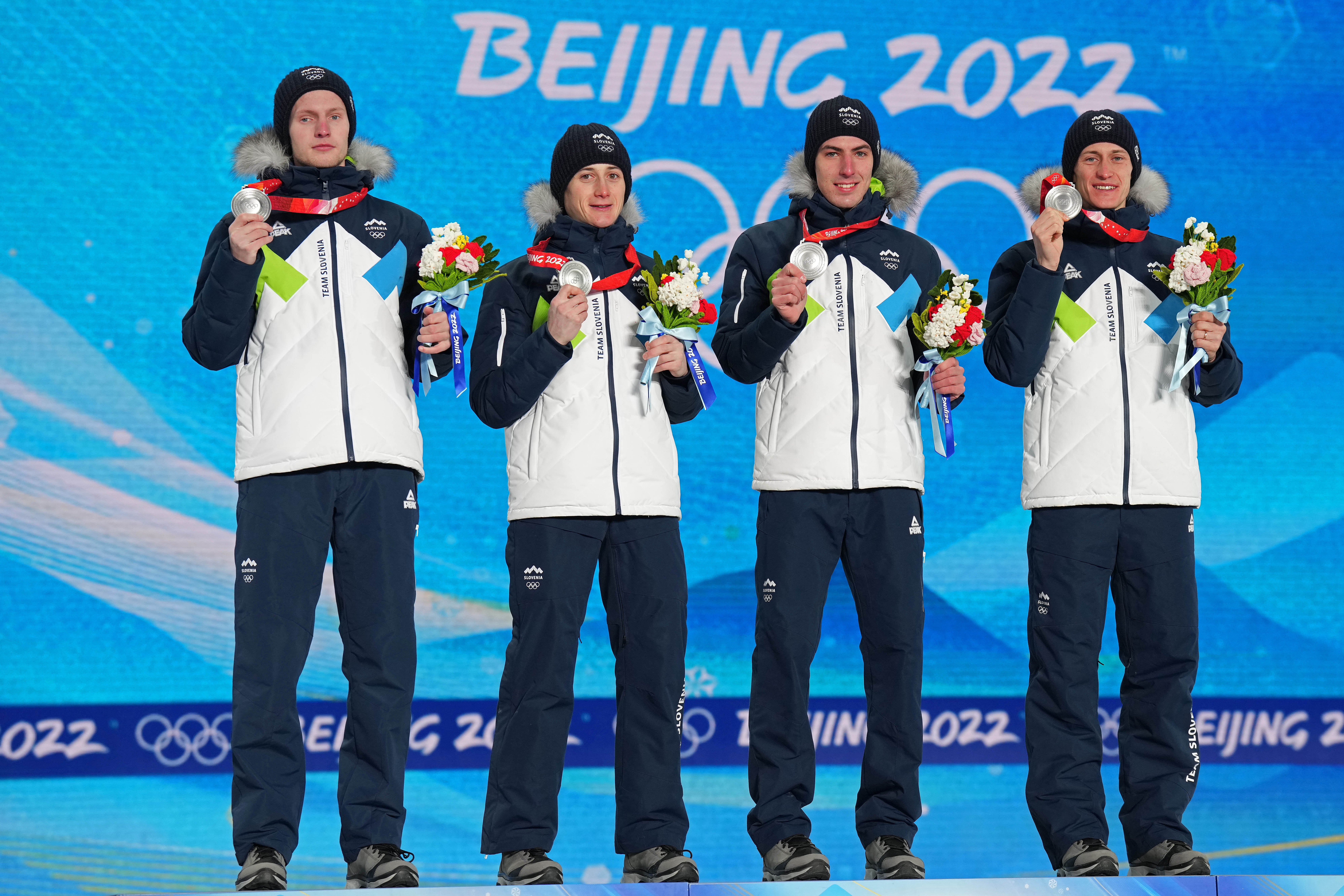 Skakalci na ekipni tekmi Sloveniji prinesli sedmo medaljo na OI