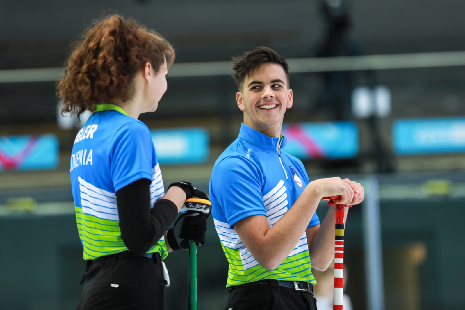 V Lozani prva zmaga za mlado slovensko ekipo v curlingu