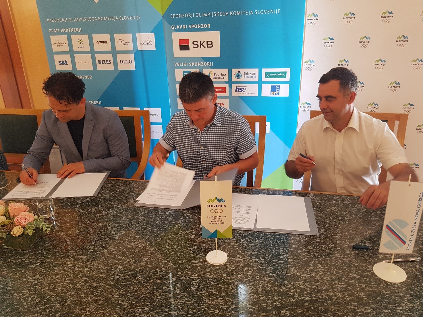 Podpis pogodbe med OKS ZŠZ in Športno zvezo Nova Gorica in dogovora o sodelovanju z Mestno občino Nova Gorica